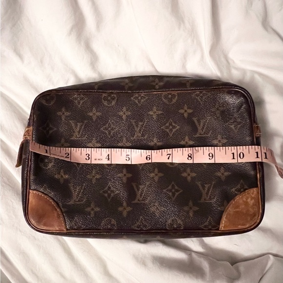 PRELOVED Louis Vuitton Large Marly Dragonne Pouch - Picture 5 of 16
